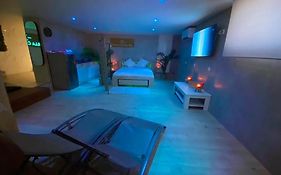 Grande Villa cosy avec piscine, sauna&jacuzzi